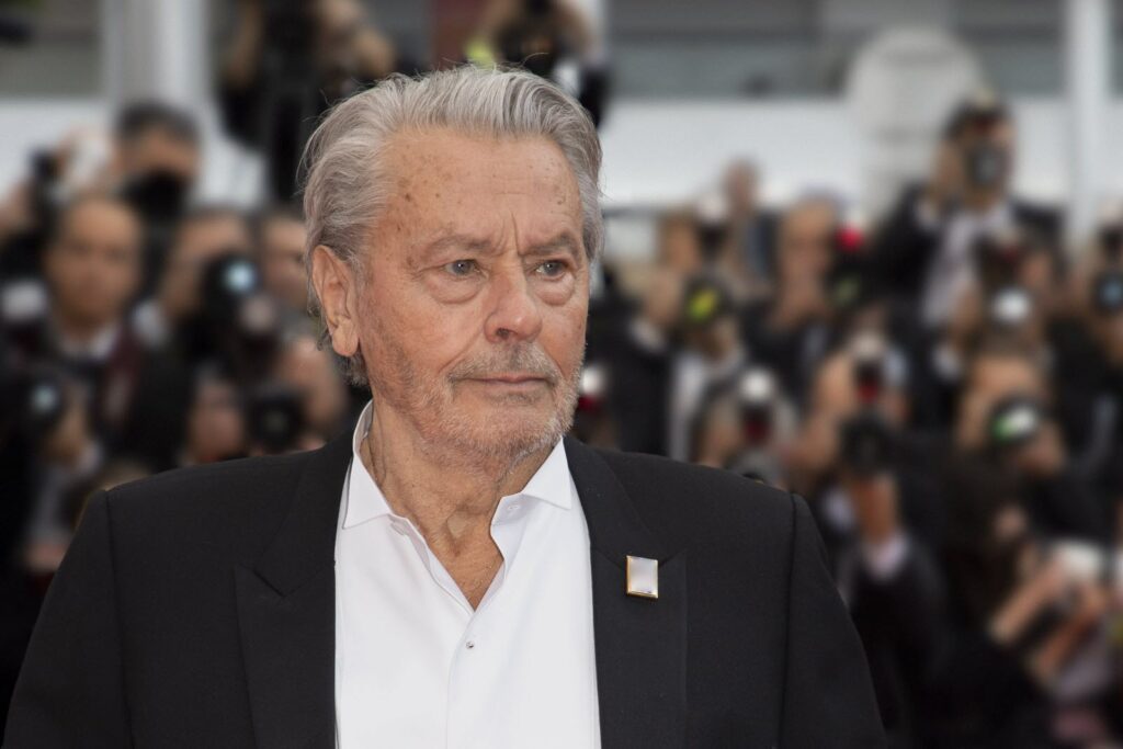 Alain Delon, plasat sub tutelă consolidată