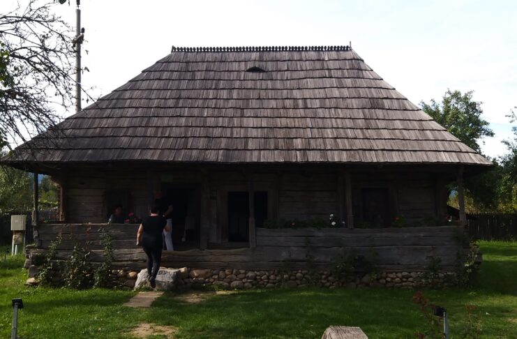 Casa Memorială „Constantin Brâncuși” din satul Hobița