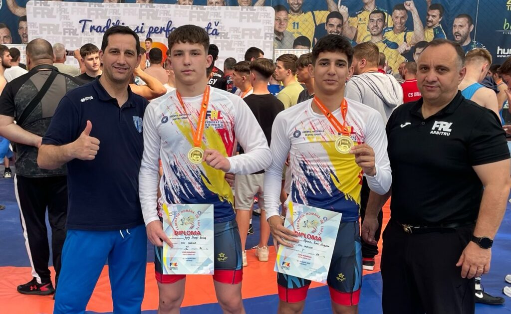 Lupte / Mihalcea şi Boicea, pe cea mai înaltă treaptă la Cupa României U20