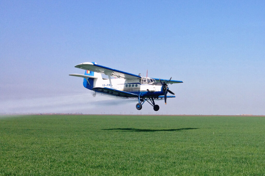 Dezinsecție prin aviotratament si pulverizare la sol în Târgu Jiu