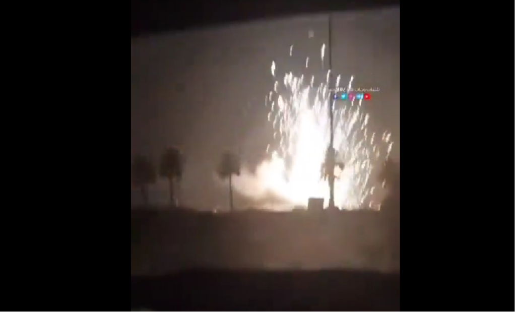 VIDEO Explozie uriașă la o bază militară din Irak, după un atac aerian