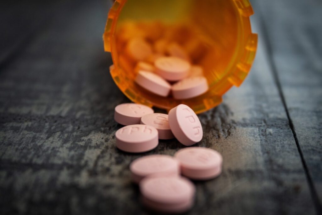 Un nou antibiotic conceput pentru a contracara rezistența antibacteriană, autorizat de Comisia Europeană