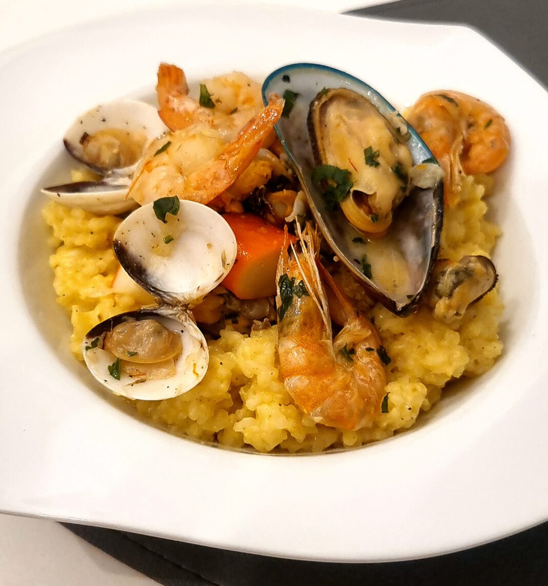 Orez cu fructe de mare