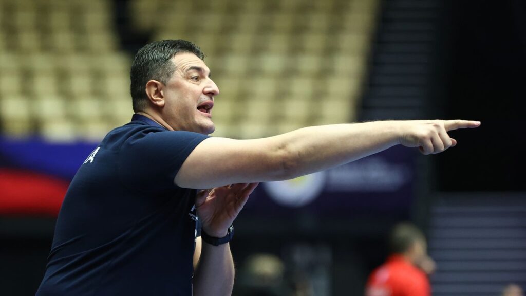 Handbal (f) / Pera: „Sunt multe aspecte pozitive realizate în meciul cu Franţa“
