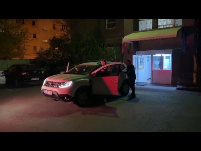 (VIDEO) Doljean reținut după ce a furat din două magazine din Craiova