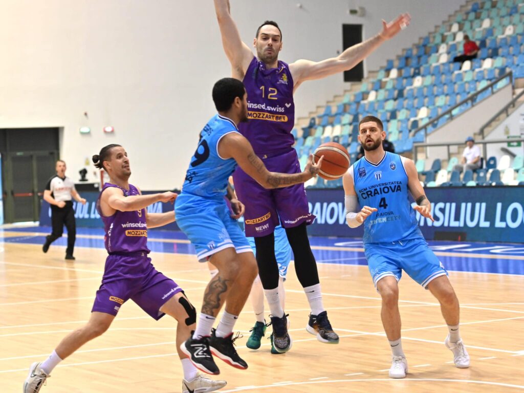 Baschet / SCMU Craiova s-a distrat la Timișoara și e în finala play-out-ului