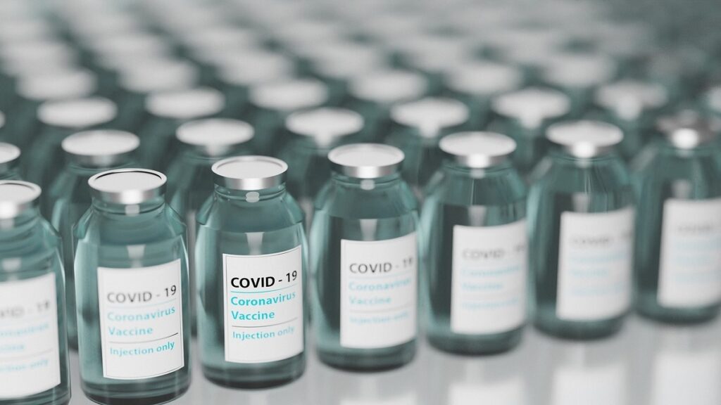Rafila: Circa 7 milioane de doze de vaccin anti-COVID au fost distruse sau urmează să fie distruse