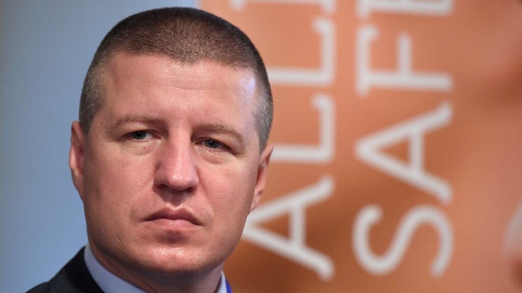 Adjunctul SRI, Cristian Bizadea, se pensionează, la doar 48 de ani
