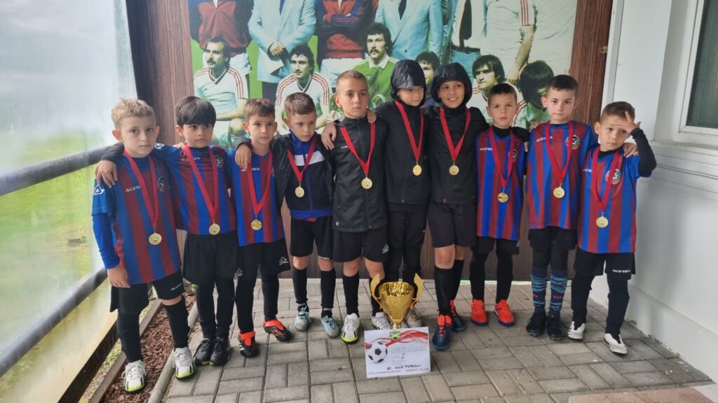 Juniori | Academia lui Gică Popescu, mai bună decât academia lui Gică Hagi