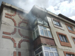 Vâlcea: Incendiu într-o garsonieră în care se aflau doi copii