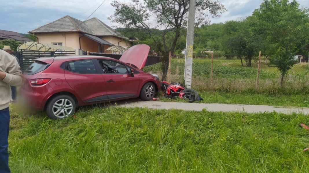 Vâlcea: Tânără de 18 ani, care conducea o motocicletă, rănită într-un accident la Buneşti