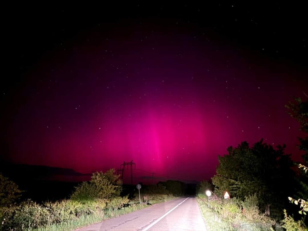 Aurora boreală, surprinsă din județul Gorj