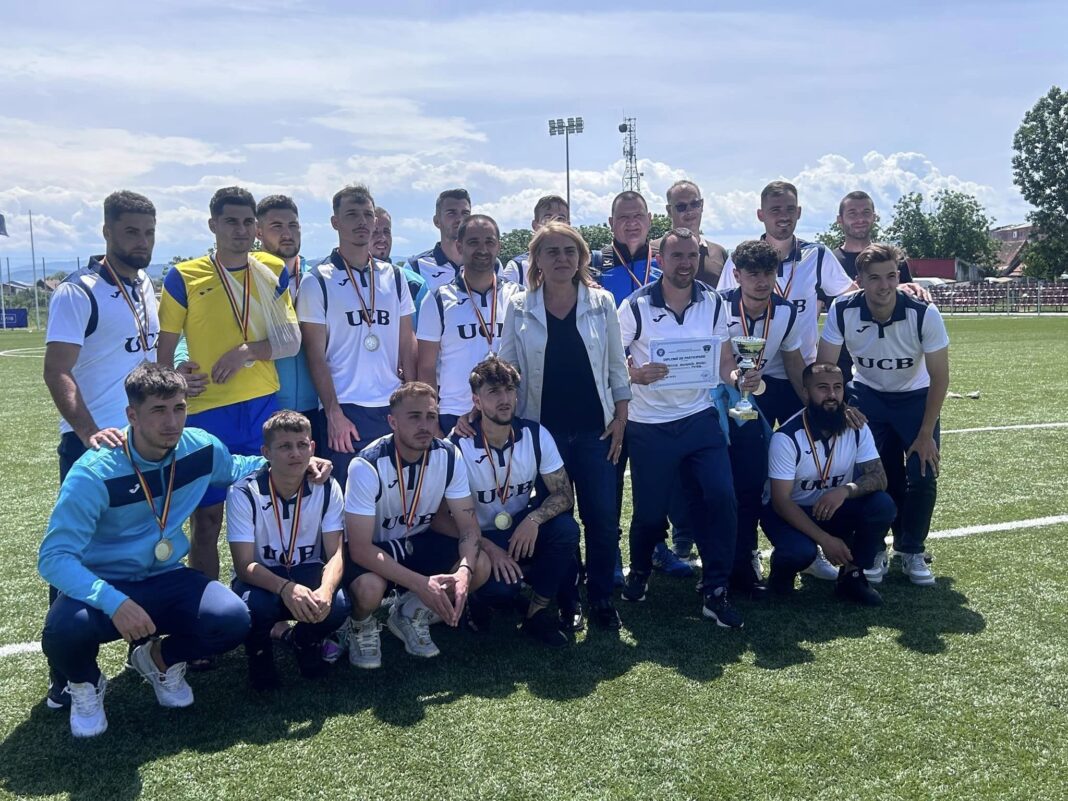 Echipa de fotbal a UCB a devenit vicecampioană națională