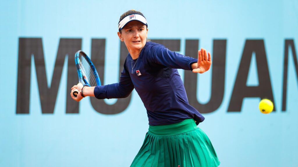 Super-Begu a făcut o nouă „victimă“! Mertens, spulberată de româncă la Roma