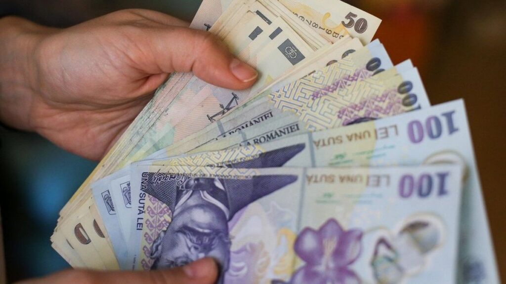 Suma cu care a crescut salariul minim va fi tăiată de la bonurile de masă de la 1 iulie