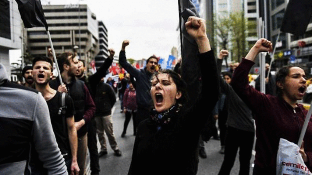 Stare de asediu în Istanbul, după interzicerea mitingurilor de 1 mai în Taksim