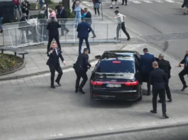 Premierul Slovaciei, împuşcat pe stradă, înainte de o întâlnire cu susţinătorii