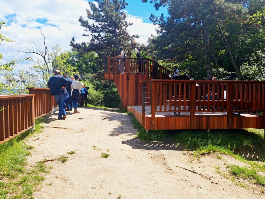 Vâlcea: S-a făcut recepția amenajărilor din cadrul proiectului Pădure-Parc Dealul Capela