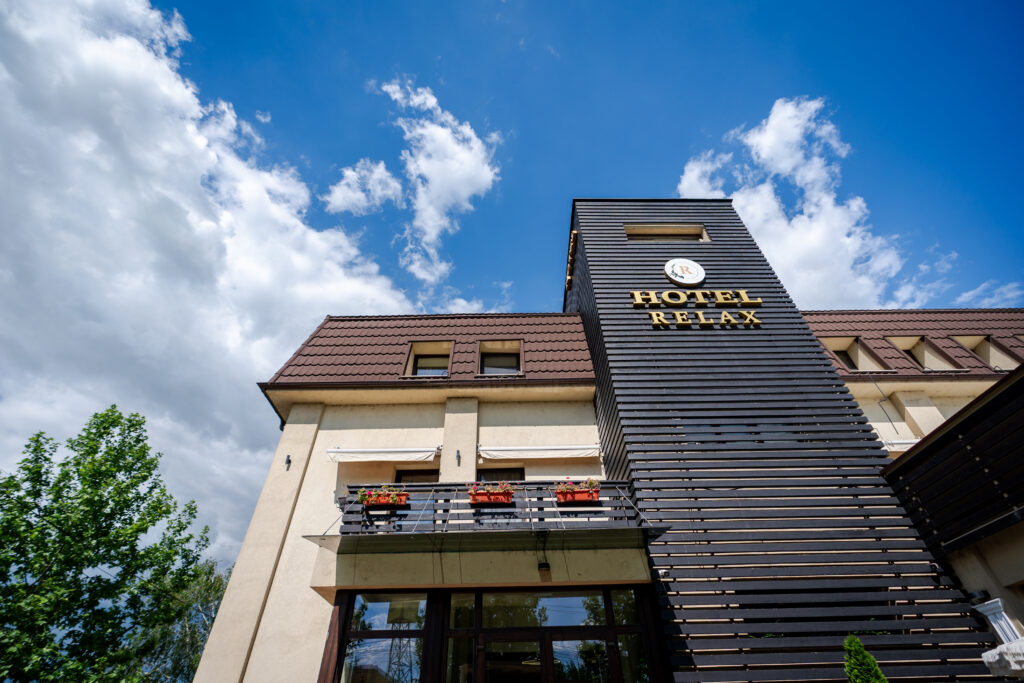 Hotel Relax, 10 ani de servicii de ospitalitate şi cazare la cel mai înalt nivel