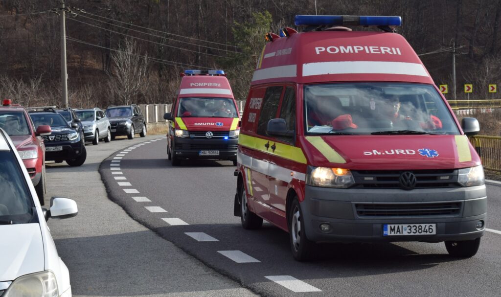 Exercițiu ISU Vâlcea. Explozie urmată de incendiu la Spitalul Județean de Urgență Vâlcea