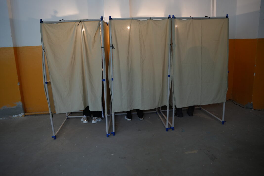 Vâlcea: 15 incidente în legătură cu procesul electoral (FOTO: Claudiu Tudor)