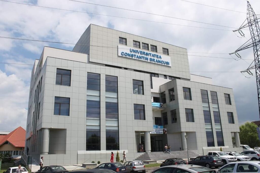UCB își face laborator cu tehnologii moderne pentru a pregăti meseriile viitorului