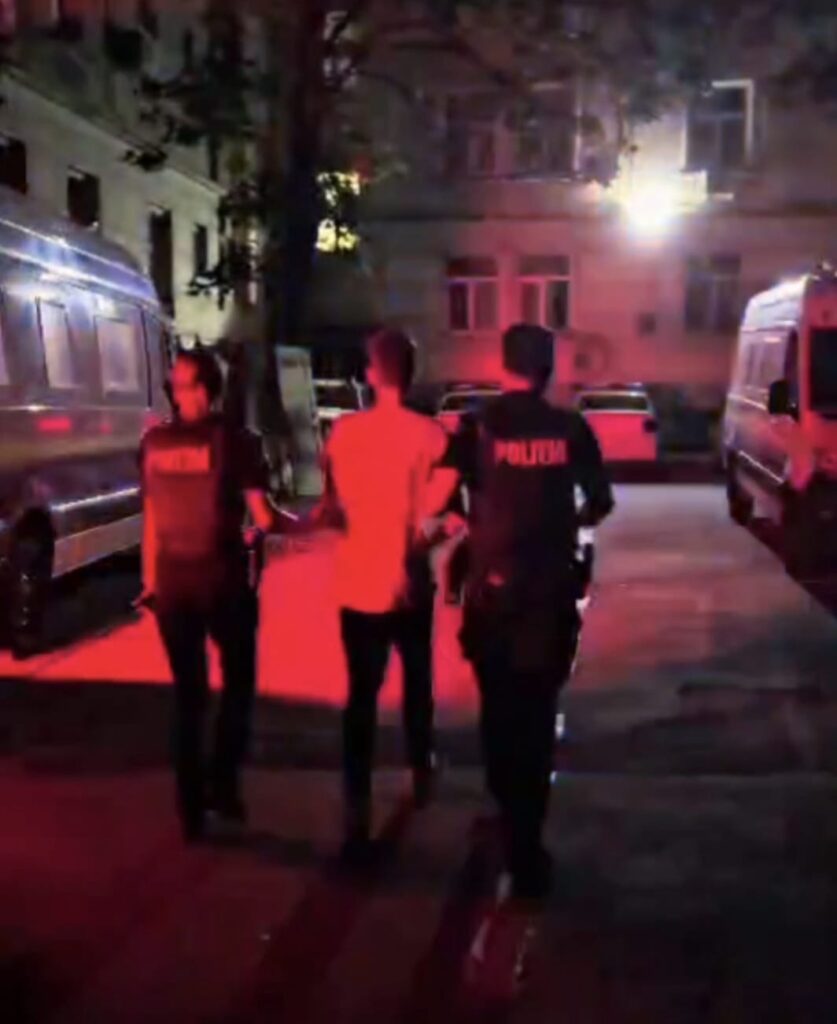 (VIDEO) Un tânăr, reținut pentru viol asupra unui minor