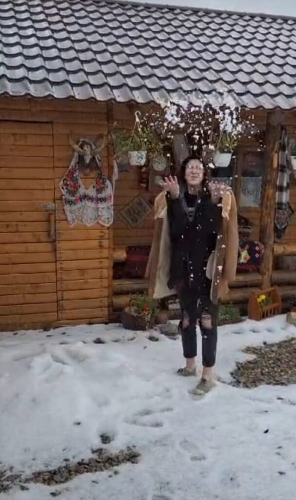Zăpadă în plină vară pe Transalpina