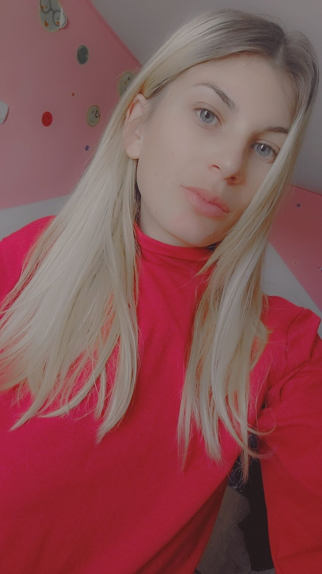 Iulia face din ce în ce mai greu față provocărilor impuse de boală