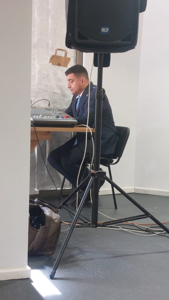 George Simion şi-a făcut campanie prezidenţială la Craiova şi a scos dracii din filiala locală AUR