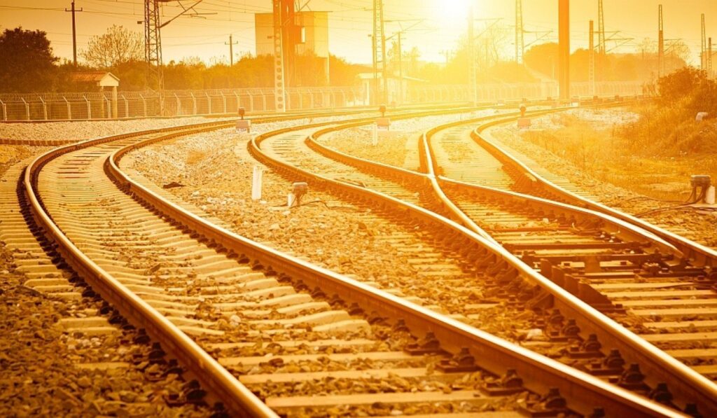 Circulaţia trenurilor se va desfăşura în condiţii speciale din cauza caniculei
