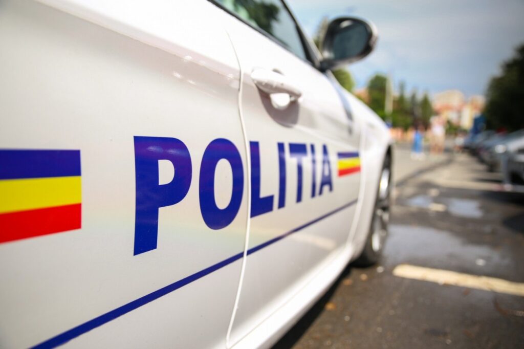 Un student, nemulțumit de nota primită, a încercat să-i dea foc unui profesor