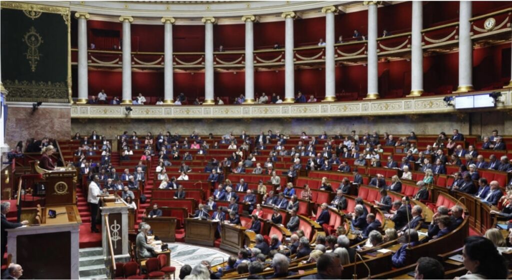 Președintele Macron a dizolvat Adunarea Naţională după victoria extremei drepte la alegerile europene