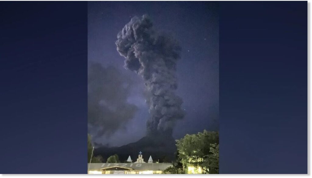 Vulcanul Muntele Kanlaon a erupt