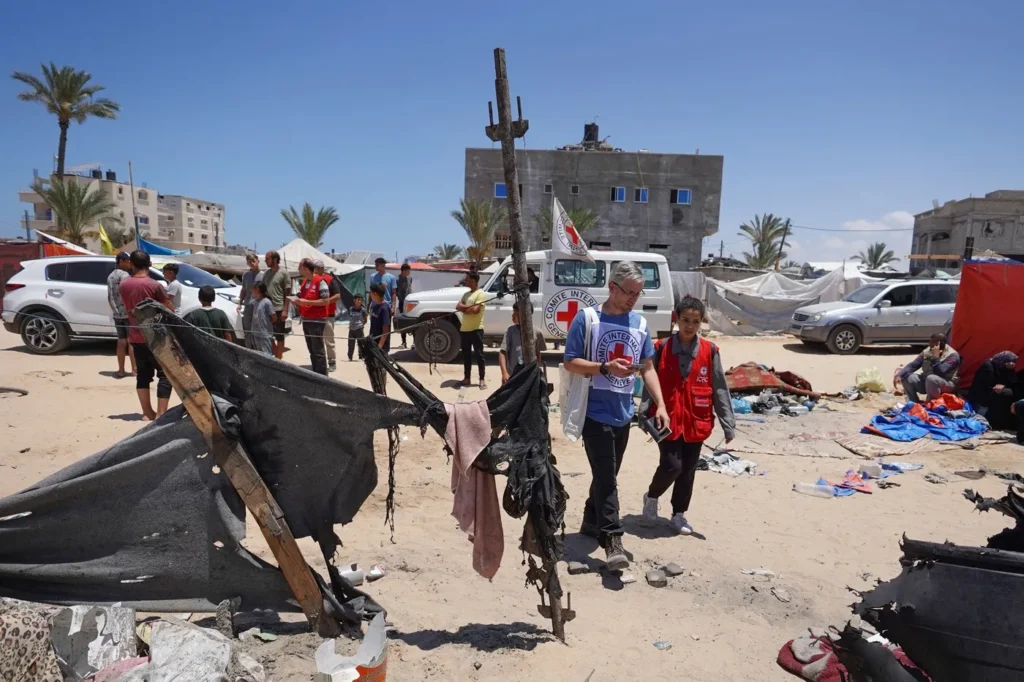 22 de persoane, ucise în Gaza într-un atac lângă sediul Crucii Roşii
