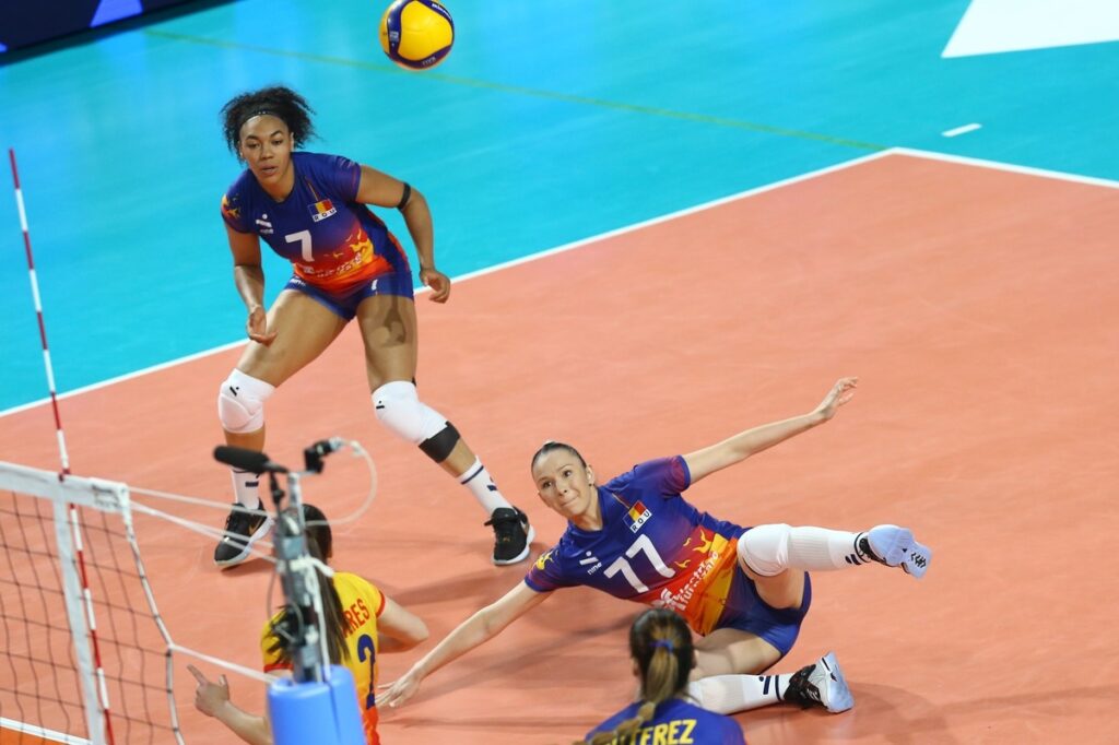 Volei (f) / România a cedat la mare luptă cu Cehia, în semifinalele Golden League