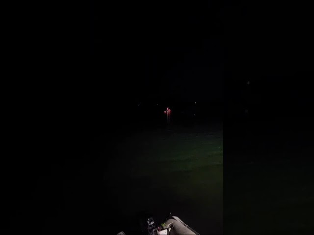 (VIDEO) Pompierii caută un tânăr posibil înecat în Olt