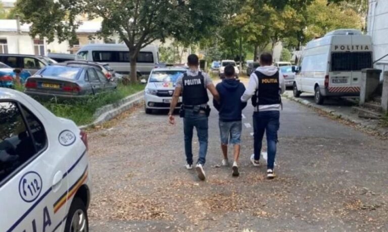 Tânăr din Ișalnița, arestat la domiciliu pentru o relație cu o minoră de 15 ani