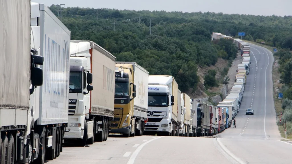 Restricții de circulație până luni, 24 iunie
