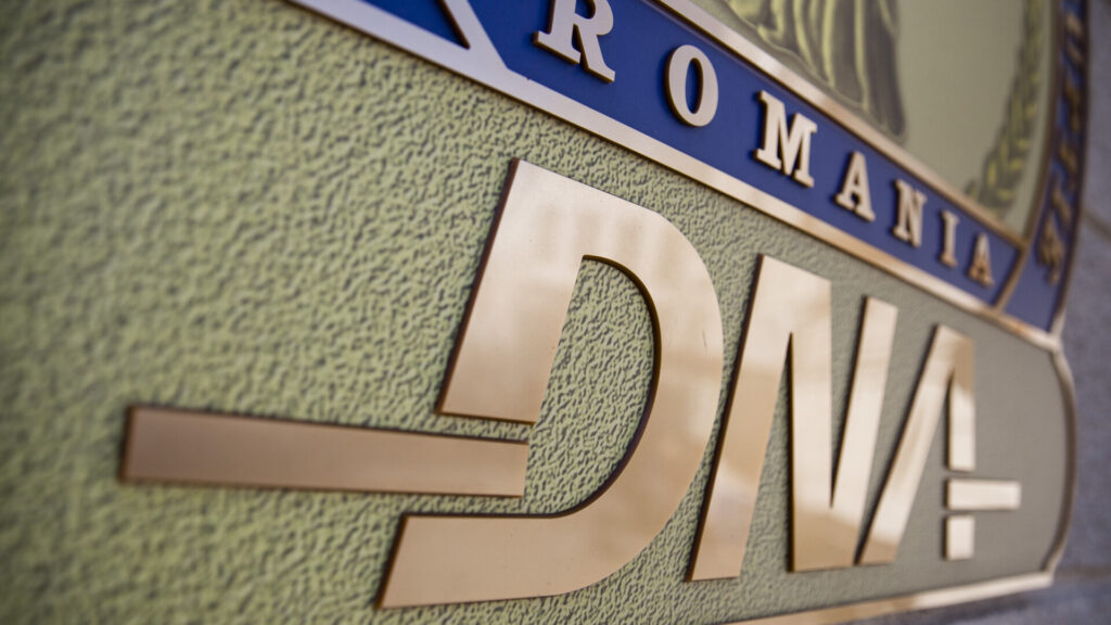 Directorul societăţii de termoficare din Mangalia, reţinut de DNA