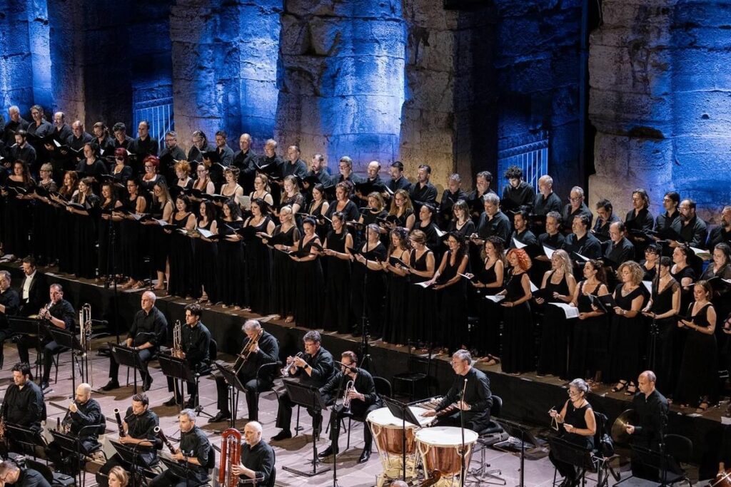 Corala Academică a Filarmonicii Oltenia, succes răsunător la Festivalul Epidaurus din Atena