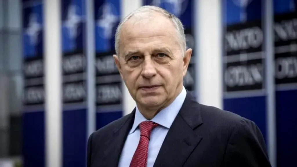 Mircea Geoană a depus cerere oficială pentru a-și înregistra sigla de campanie pentru o candidatură la prezidențiale