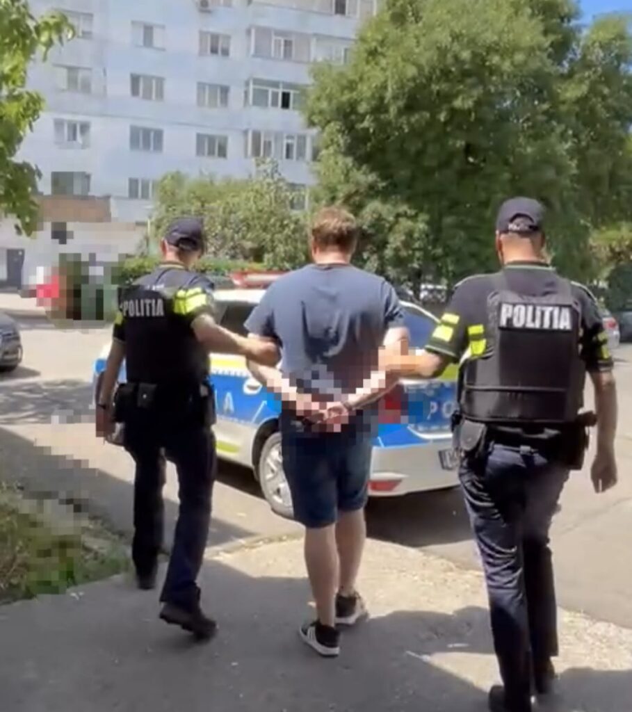 (VIDEO) Craiova: Tânăr reținut după ce a bătut un copil de 2 ani
