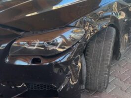 Loganul Poliției, care avea semnalele acustice și luminoase în funcțiune, a fost lovit în intersecția de la Lidl de un BMW