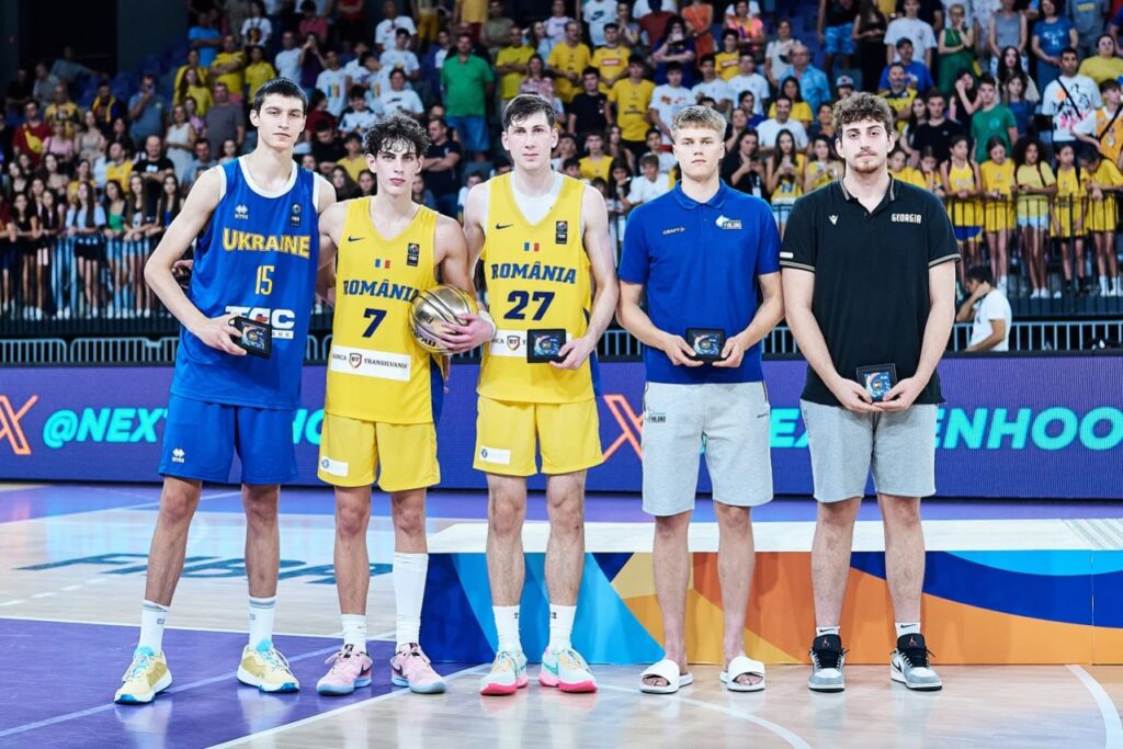 Baschet / Denis Bădălău şi Dragoș Lungu, în extaz după marele triumf de la EURO