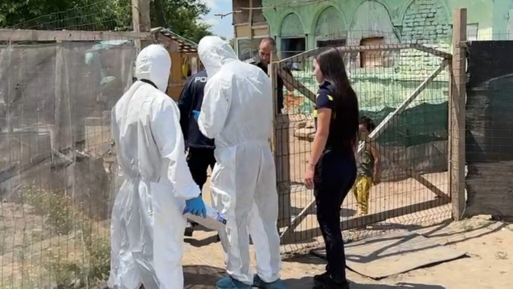 Minor de 15 ani, judecat pentru uciderea verişoarei sale de 2 ani şi 5 luni