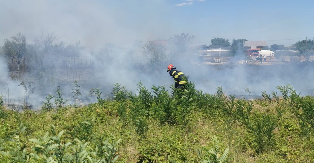 13 incendii în Dolj, într-o singură zi