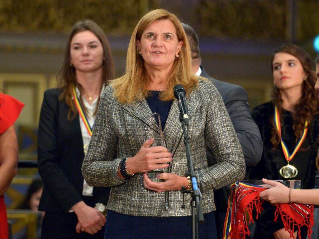 Elisabeta Lipă: „Trebuie să fim alături de toţi sportivii României la JO!“