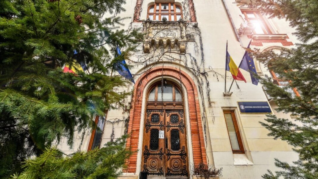 Perioada de înscriere în învăţământul profesional, inclusiv dual, prelungită