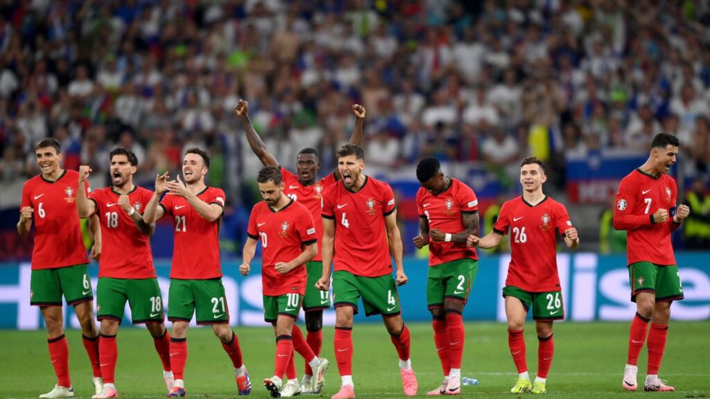 EURO 2024 / Portugalia merge cu emoţii în sferturi! Diogo Costa, eroul „Selecao“